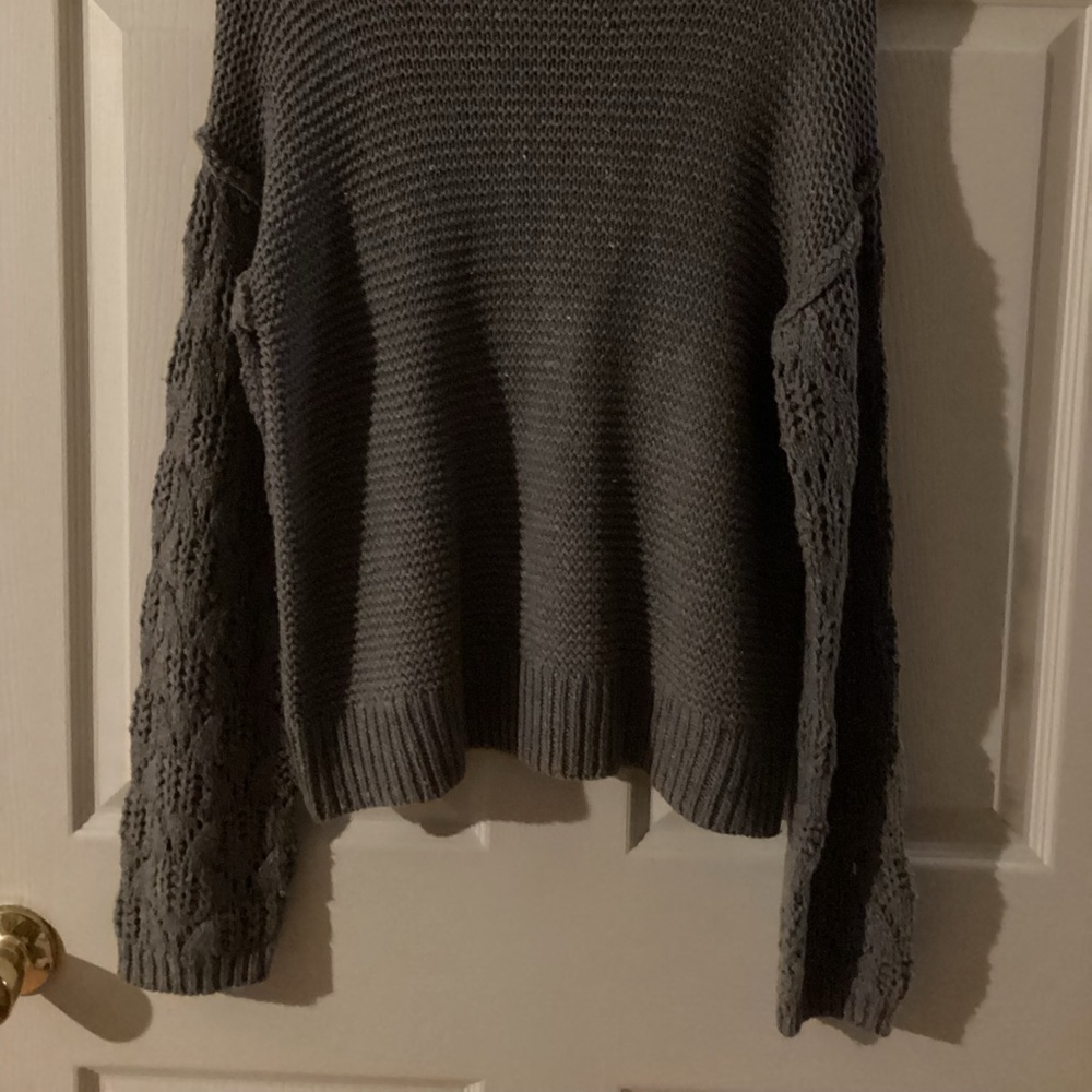 Sweater - Picture 5 of 5